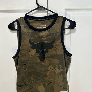 Under Armour Olive Camo Sleeveless Top